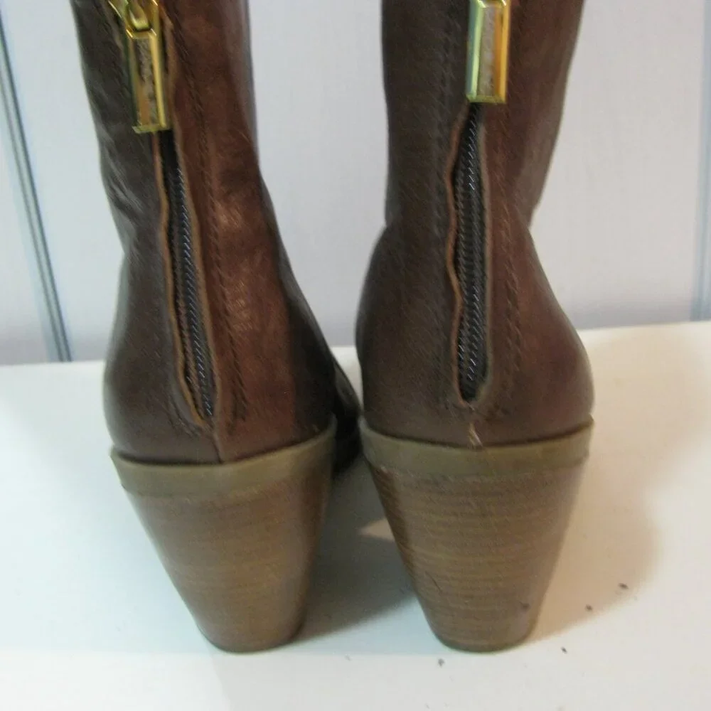 ** Bandolino Brown Boots 7M Size 7 Zip Back Excellent - Picture 7 of 10